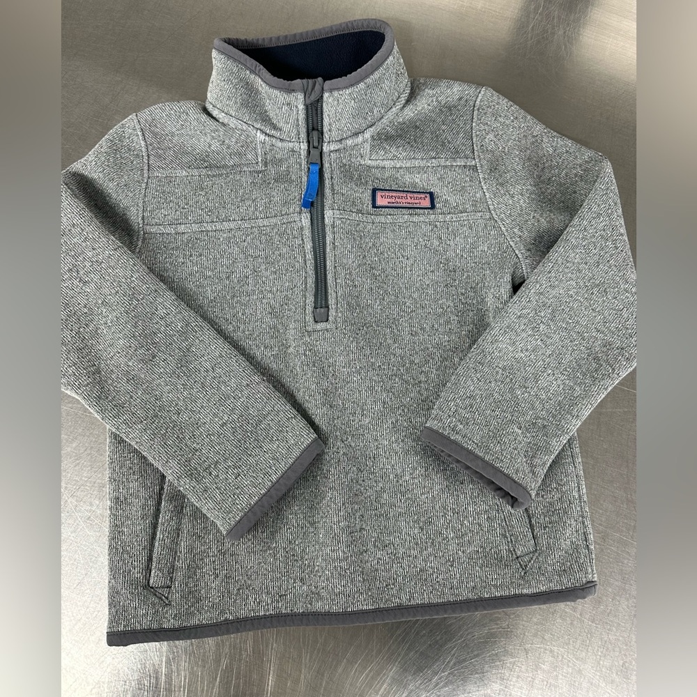 Vineyard Vines sweater boys size 5 youth